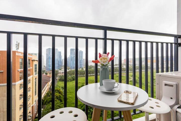 Shore 2 Residences 1Br Deluxe Room In Moa Complex Manila Exteriér fotografie